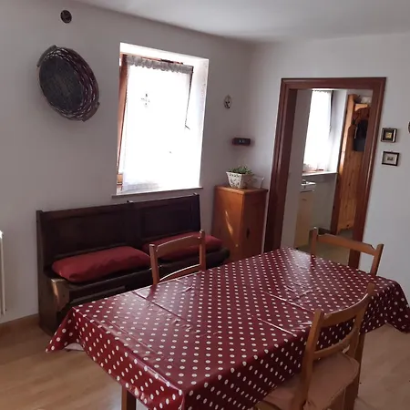 Al Viandante Casa Rosa Ponte nellʼAlpi